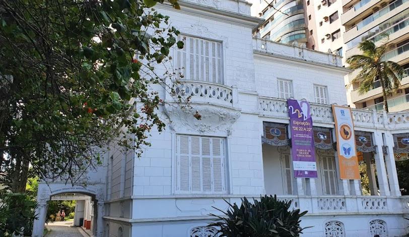 Apartamento Em Santos No Gonzaga Em Frente A Praia ภายนอก รูปภาพ